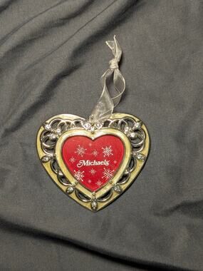 Michaels Vintage Holiday Heart Shaped Photo Frame Christmas Tree Ornament Silver